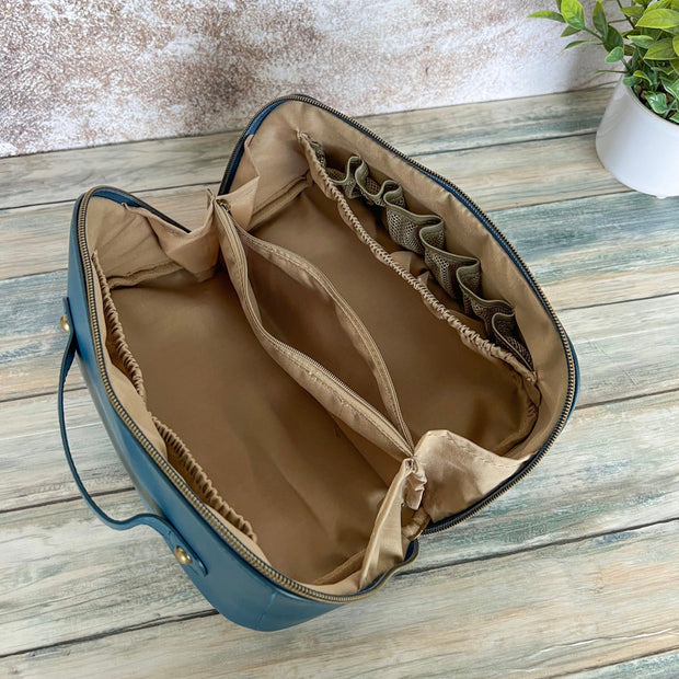 Large Capacity Makeup and Essential Oil Bag